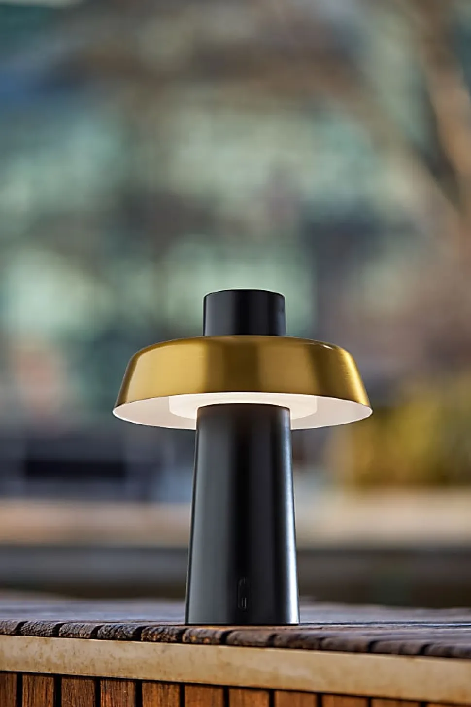 Adesso ADS360 Pirlo LED Cordless Table Lamp, Black with Antique Brass Sahde