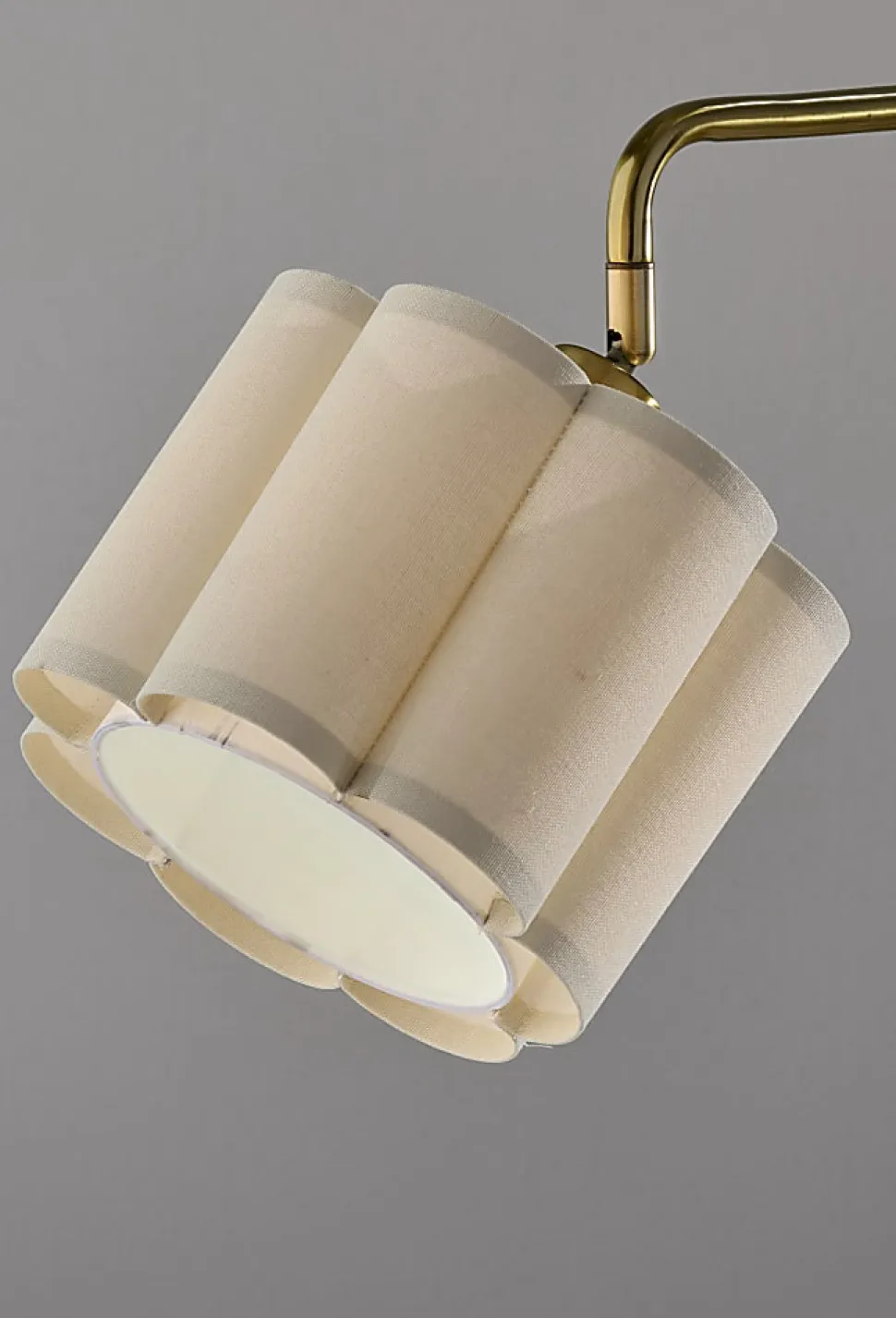 Adesso Dover Supercharger 22.25"H Desk Lamp, Beige/Antique Brass