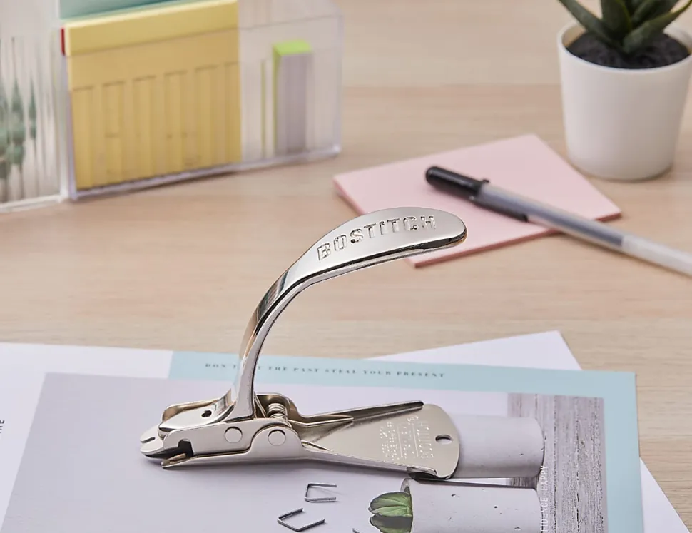 Bostitch® Carton & Heavy Duty Staple Remover, Chrome