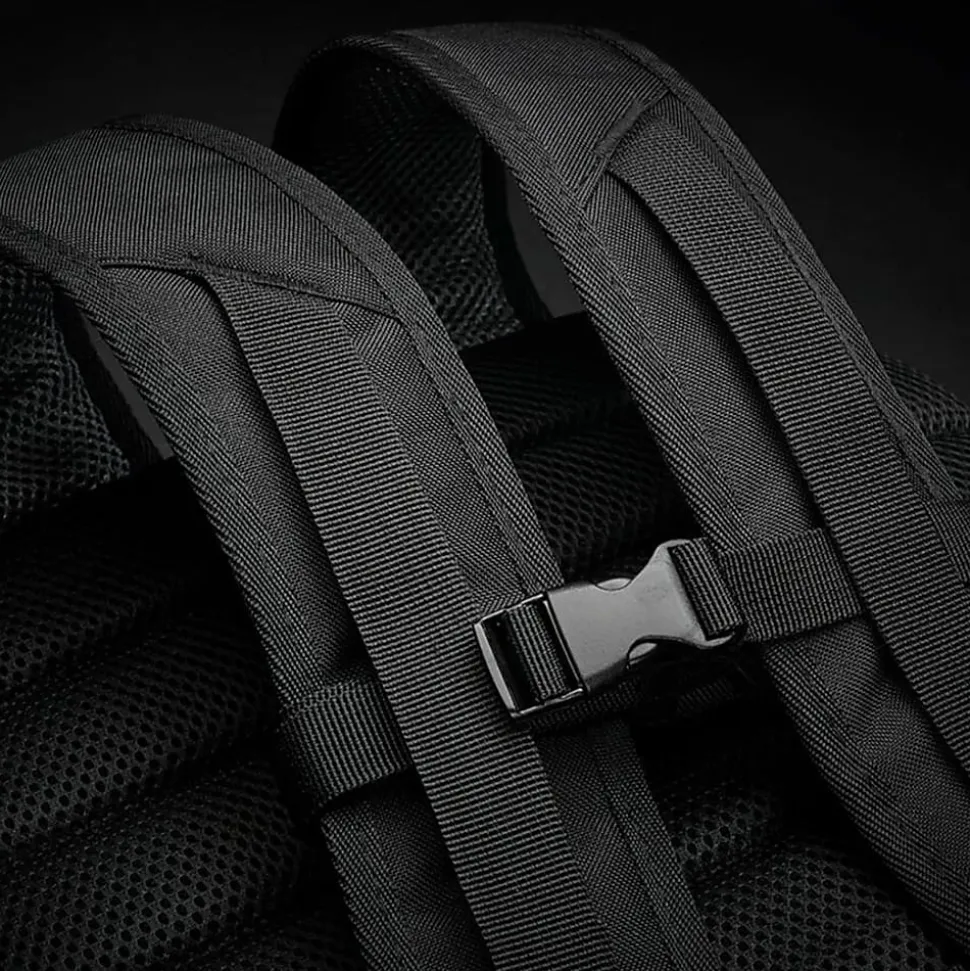 CODi Ferretti Pro Sport 17.3" Laptop Backpack - Trolley Strap & USB Cable Pass-Through