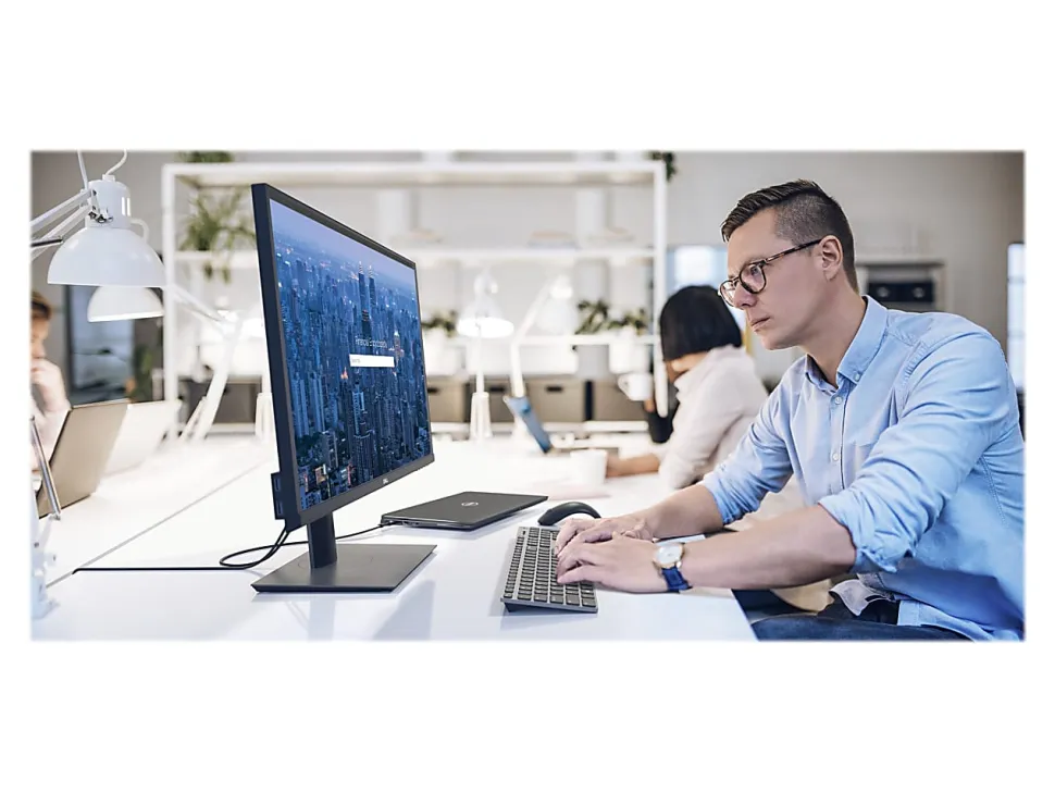 Dell P2720DC - LED monitor - 27" - 2560x 1440 QHD @ 60 Hz - IPS - 350 cd/m² - 1000:1 - 5 ms - HDMI, DisplayPort, USB-C