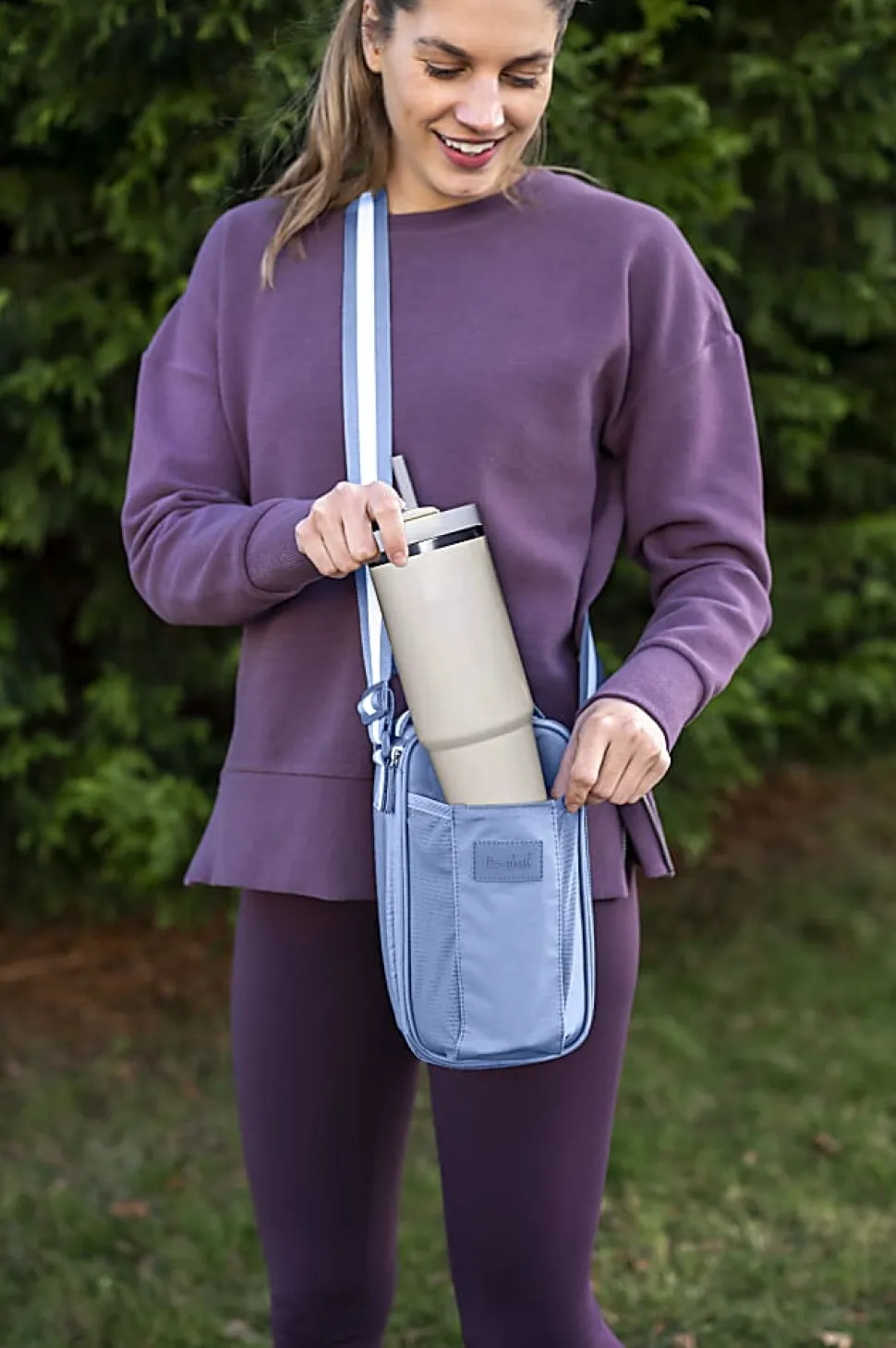Fit & Fresh Nina Bottle Bag, 10”H x 4”W x 5-1/2”D, Light Blue