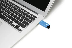 HP v150w USB 2.0 Flash Drive, 16GB, Blue