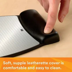 3M™ Precise™ Mouse Pad With Gel Wrist Rest, Compact, Black