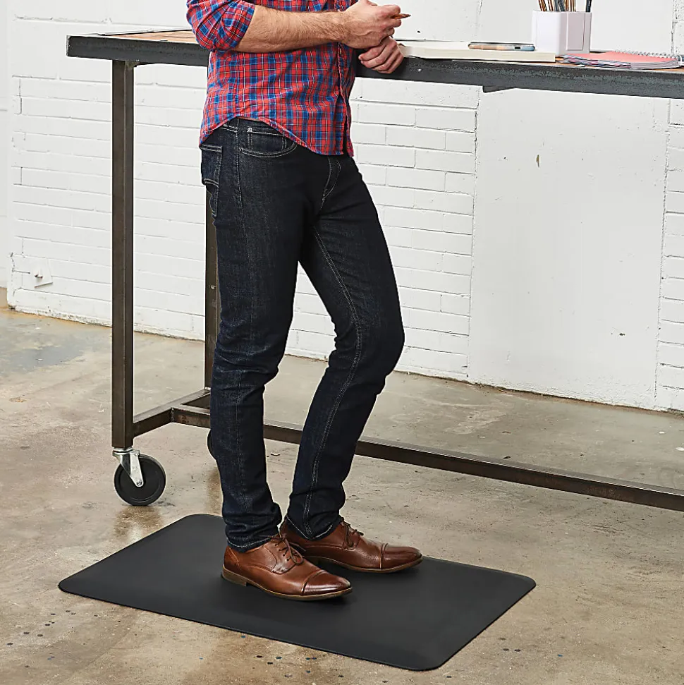 Realspace™ Anti-Fatigue Mat For All Floor Types, 20" x 30", Black