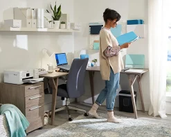 Realspace™ Kessly LED Desk Lamp With USB Port, 17"H, White