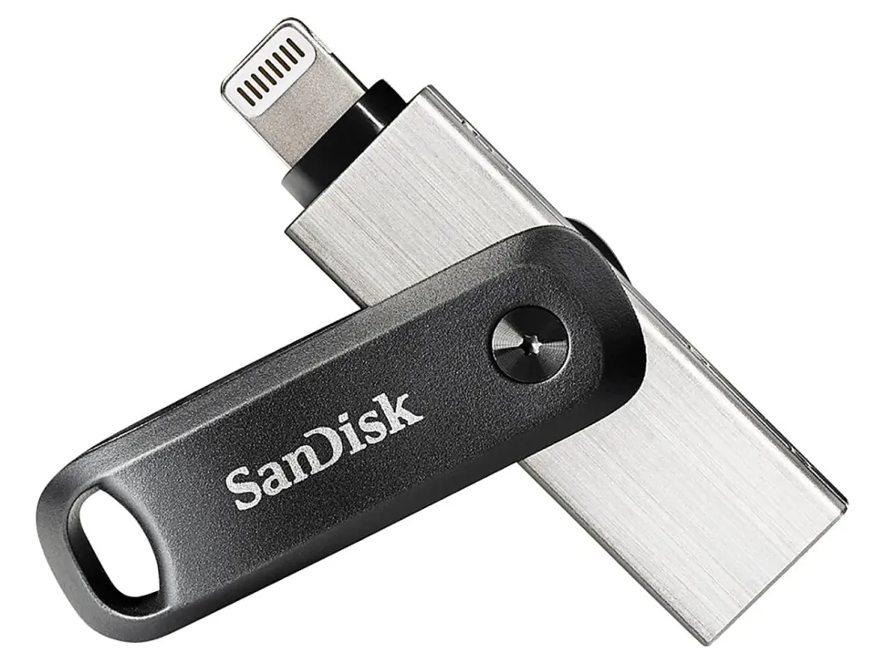 SanDisk® iXpand Mobile Storage Flash Drive, 128GB, Silver