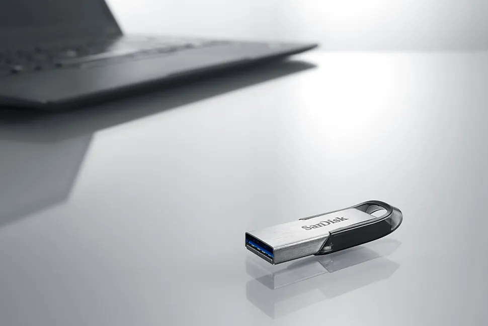SanDisk Ultra Flair™ USB 3.0 Flash Drive, 256GB, Silver