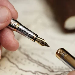 Scriveiner Classic Fountain Pen, Medium Point, 0.7 mm, Black/Gold Barrel, Black/Blue Ink