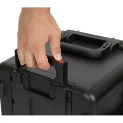 SKB Cases iSeries Protective Case With Cubed Foam And Cushion-Grip Handle And Wheels, 22