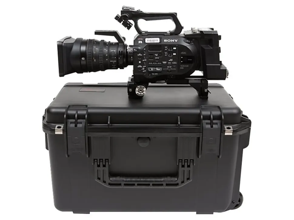 SKB Cases iSeries Protective Electronics Case With Deep Padded Dividers And Lid Organizer, 22" x 13" x 11-3/4", Black