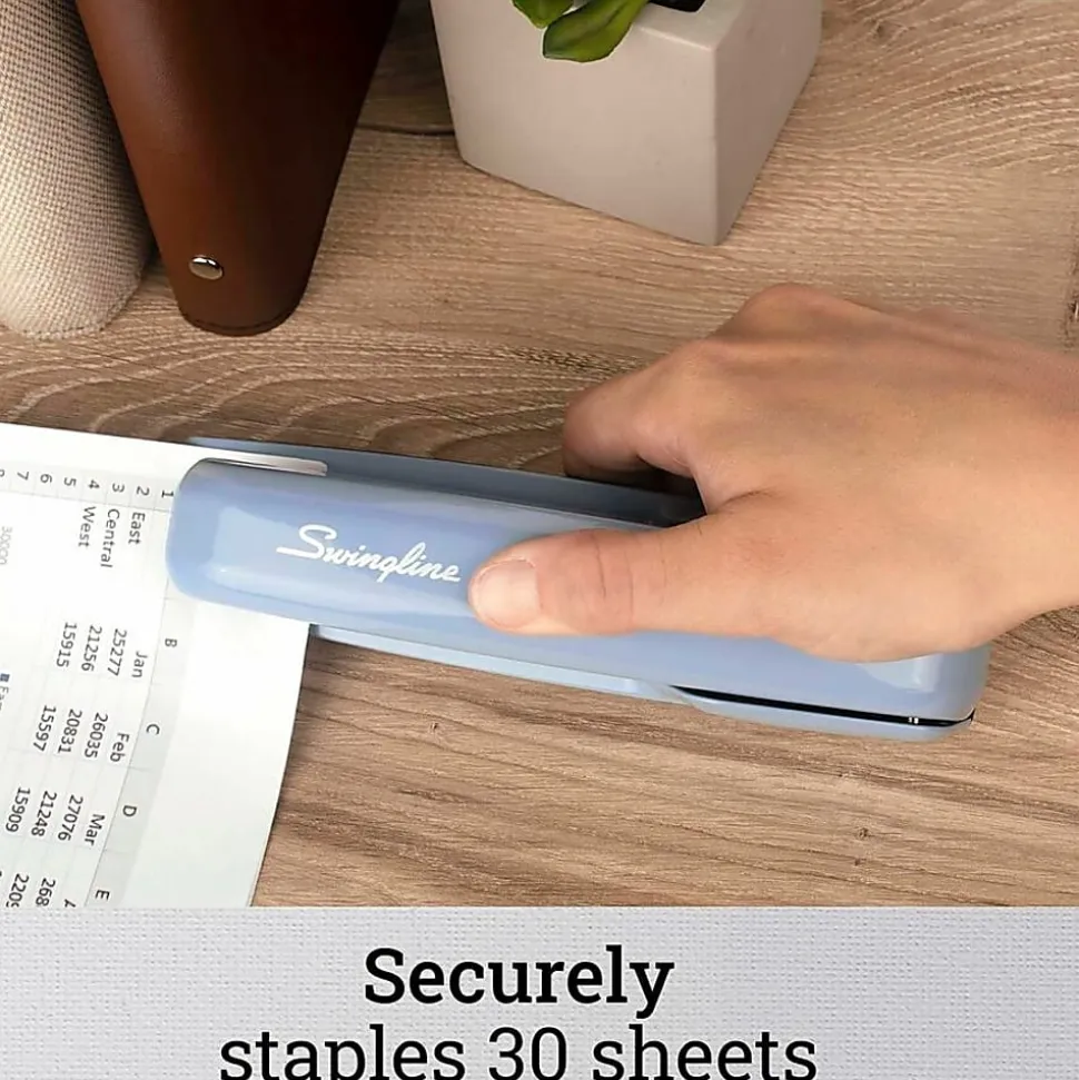Swingline® 747® Business Stapler, 25 Sheets Capacity, Sky Blue