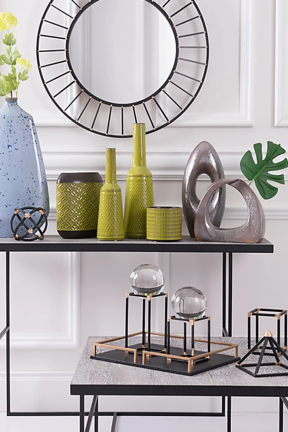 Zuo Modern Black Orb, Large